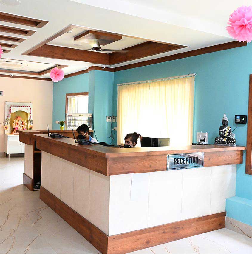 reception of Parasnath hospital